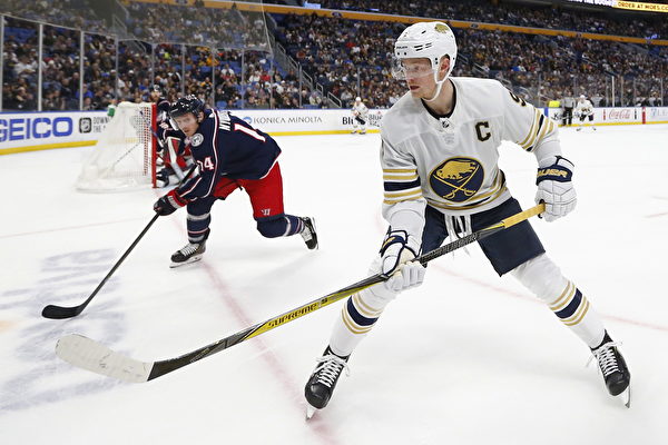 梅西：我们是冠军！感谢阿尔巴和布斯克茨在这段冒险中陪伴我