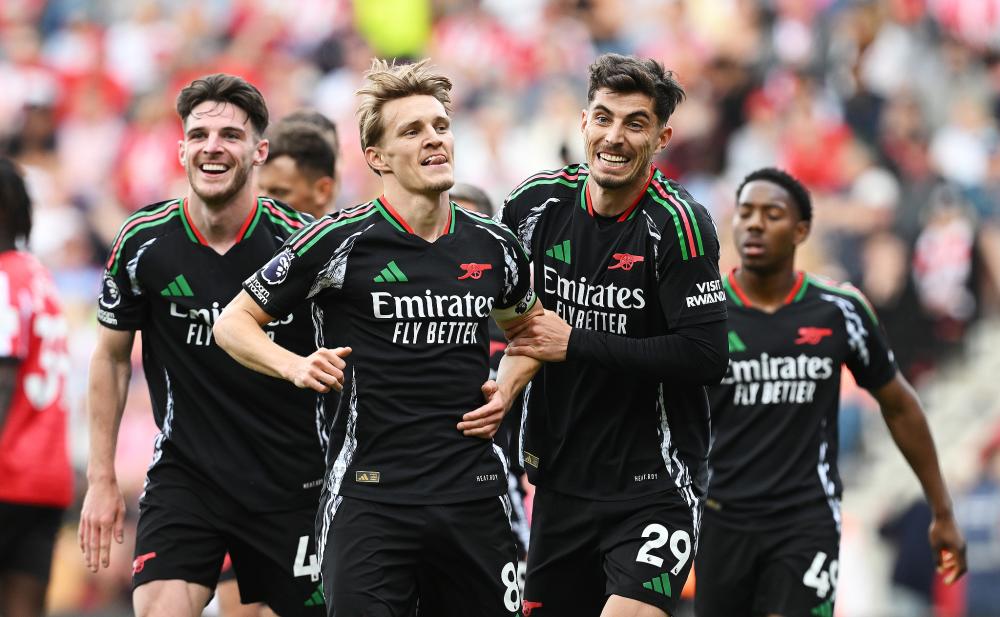 对手：这人是机器人吗？