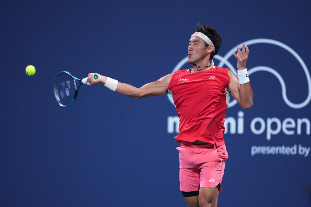 里弗斯直面流言：更衣室必受干扰，字母哥职业态度稳军心